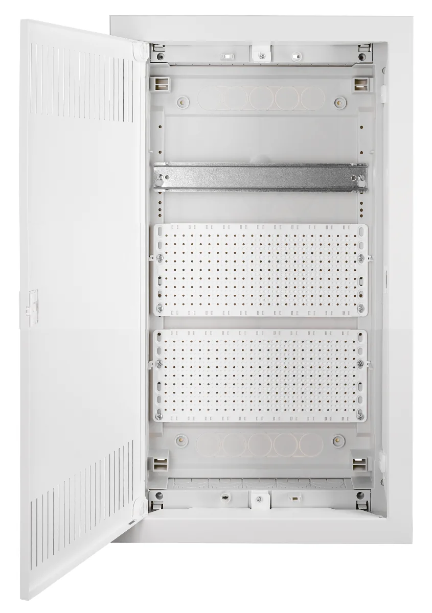 Щит встраиваемый, для IT-оборудования, 36 модулей, пластиковые панели
